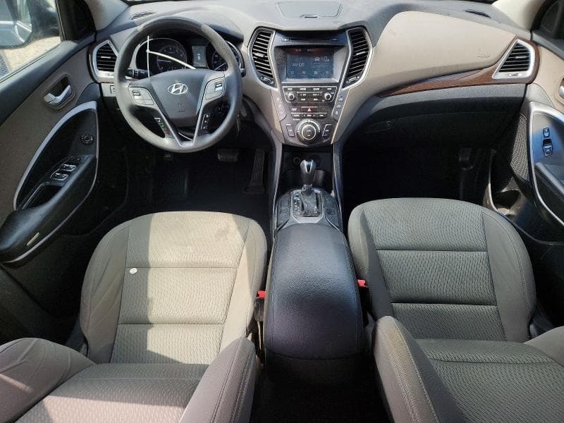 2018 HYUNDAI SANTA FE SE 8