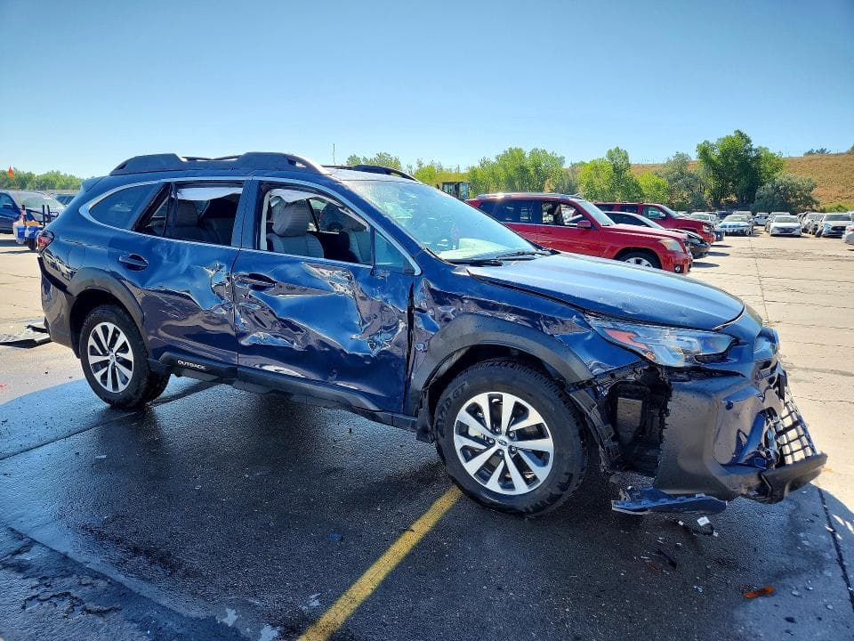 2025 SUBARU OUTBACK PREMIUM 4