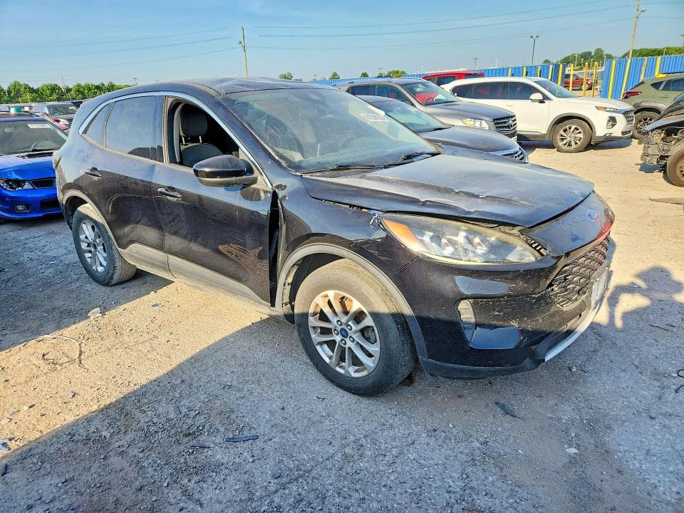 2020 FORD ESCAPE SE 4