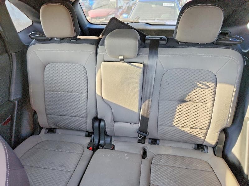 2020 FORD ESCAPE SE 10