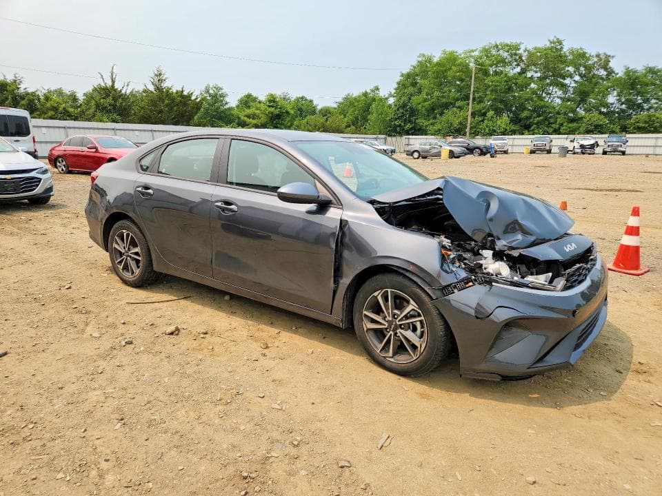 2023 KIA FORTE LXS 4