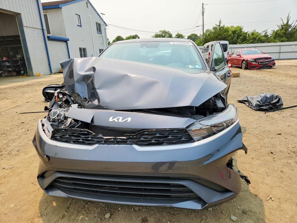 2023 KIA FORTE LXS 5
