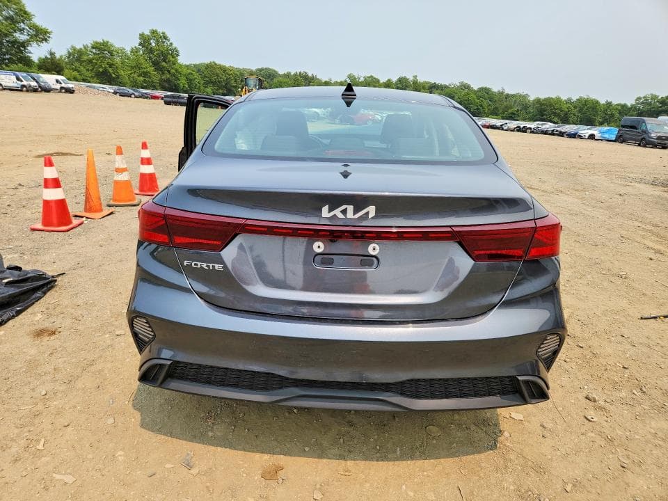 2023 KIA FORTE LXS 6