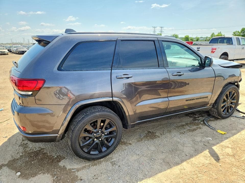 2019 JEEP GRAND CHEROKEE LAREDO 3