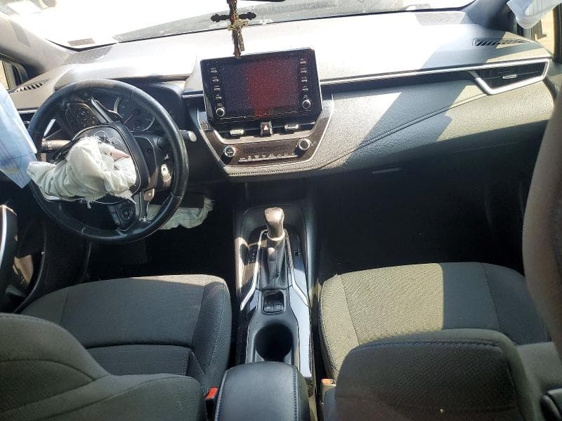 2020 TOYOTA COROLLA SE 8