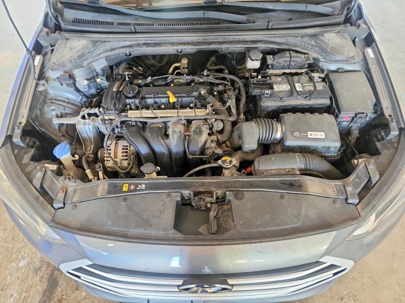 2018 HYUNDAI ELANTRA SE SE 11