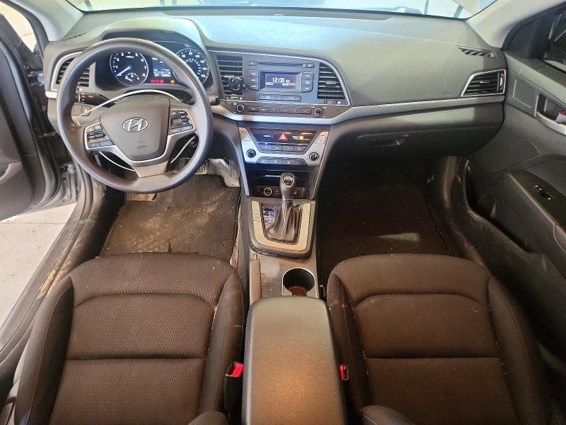 2018 HYUNDAI ELANTRA SE SE 8