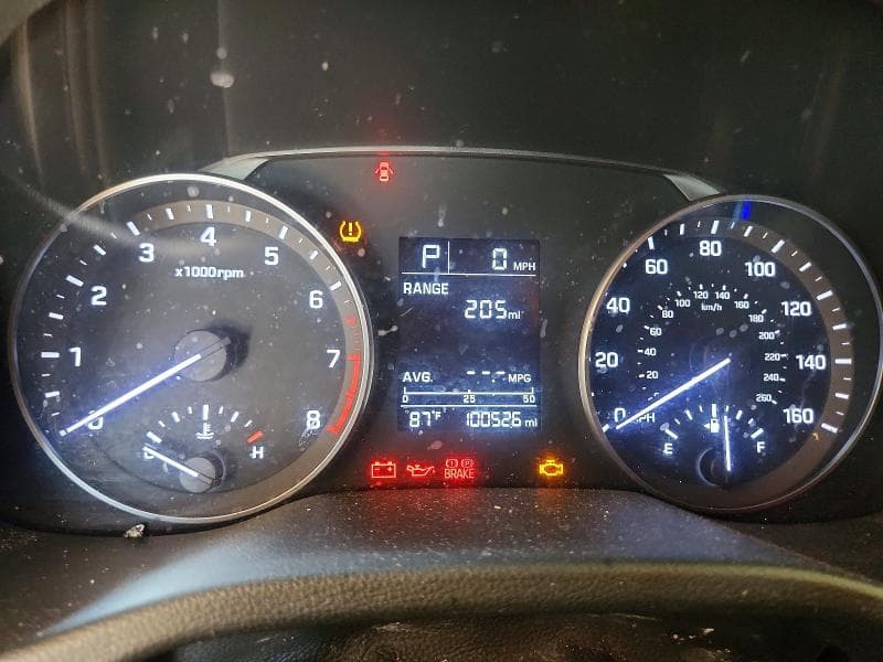 2018 HYUNDAI ELANTRA SE SE 9