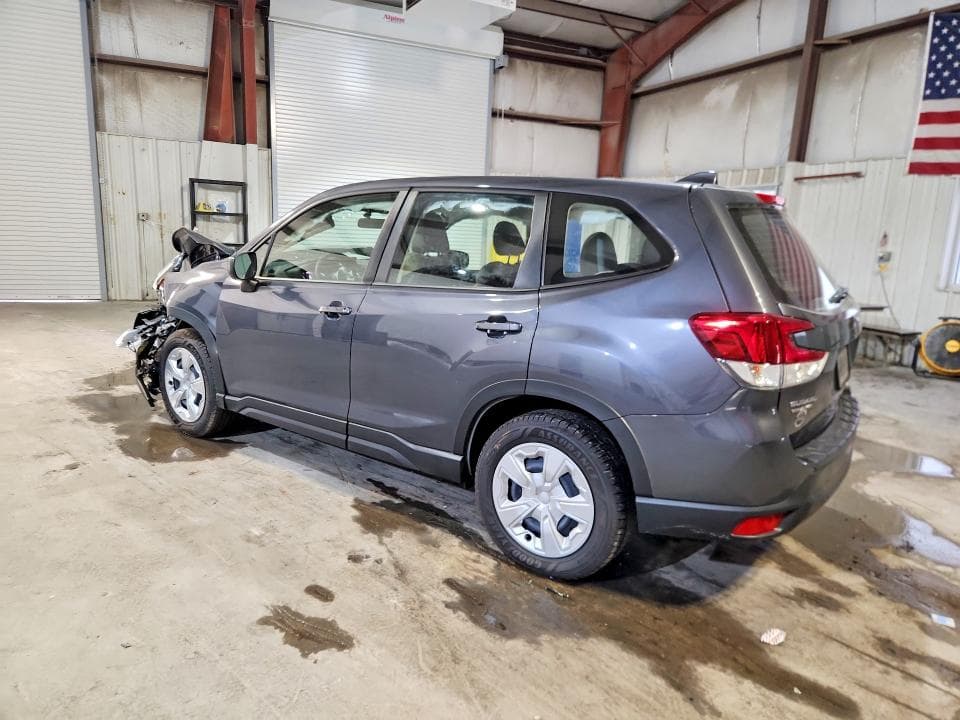 2023 SUBARU FORESTER 2
