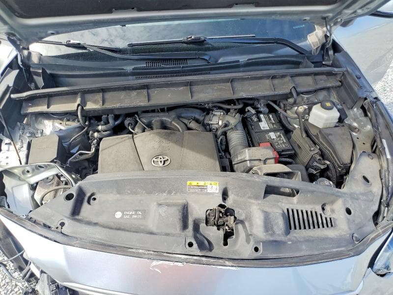 2022 TOYOTA HIGHLANDER XLE 12