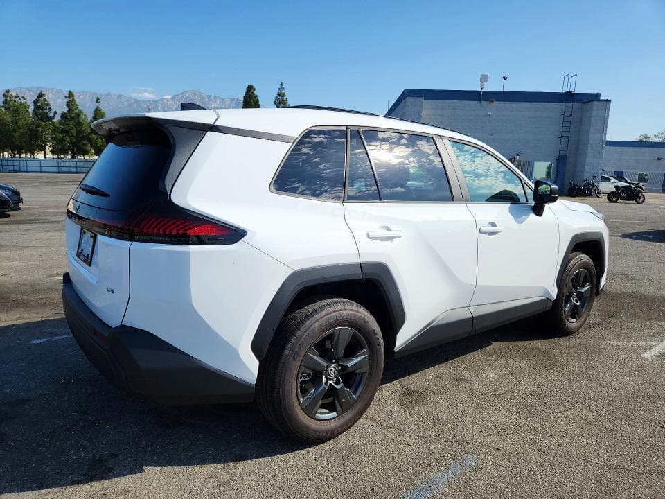 2026 TOYOTA RAV4 LE 3