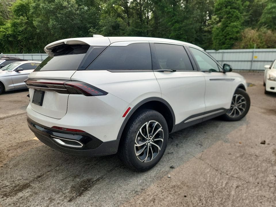2024 LINCOLN NAUTILUS PREMIERE 3