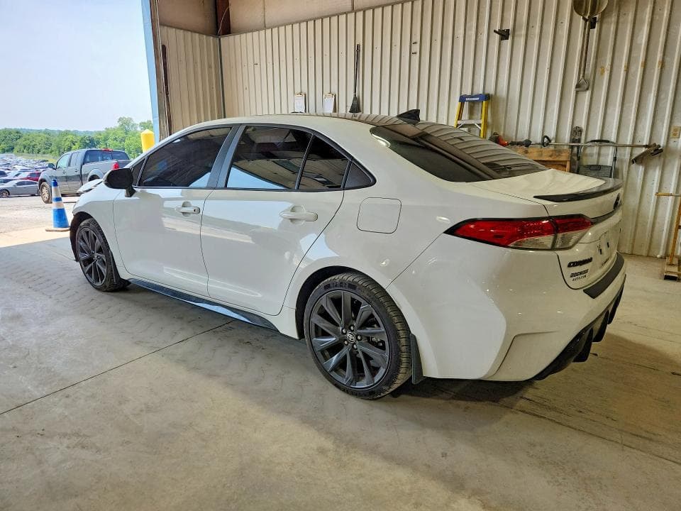 2023 TOYOTA COROLLA SE 2