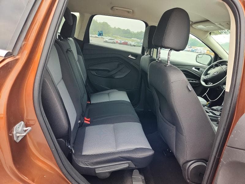 2017 FORD ESCAPE SE SE 11