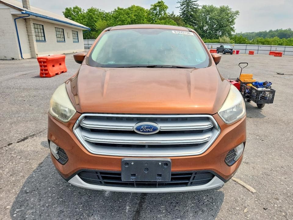 2017 FORD ESCAPE SE SE 5