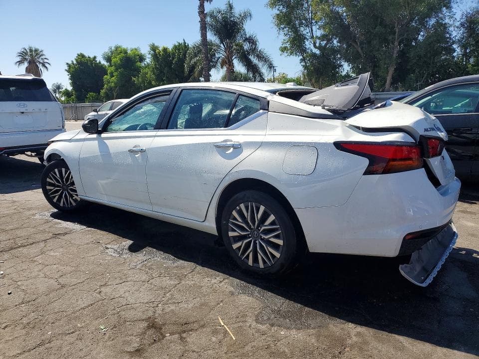 2025 NISSAN ALTIMA SV 2