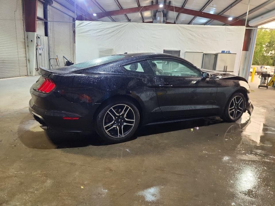 2020 FORD MUSTANG 3