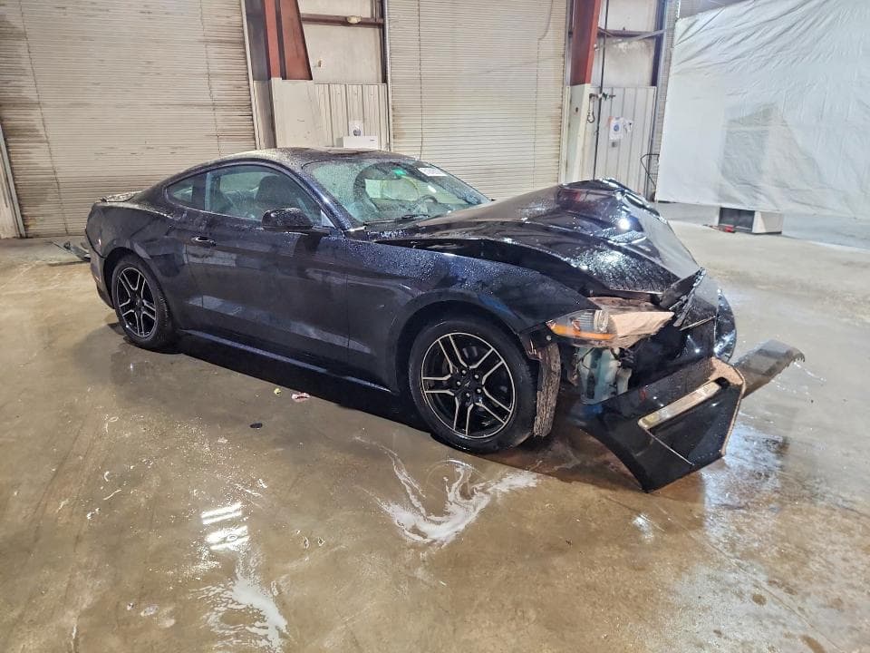 2020 FORD MUSTANG 4