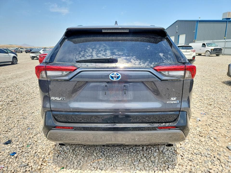 2024 TOYOTA RAV4 SE 6