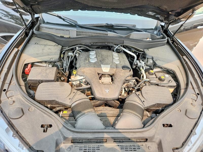 2018 MASERATI LEVANTE 12