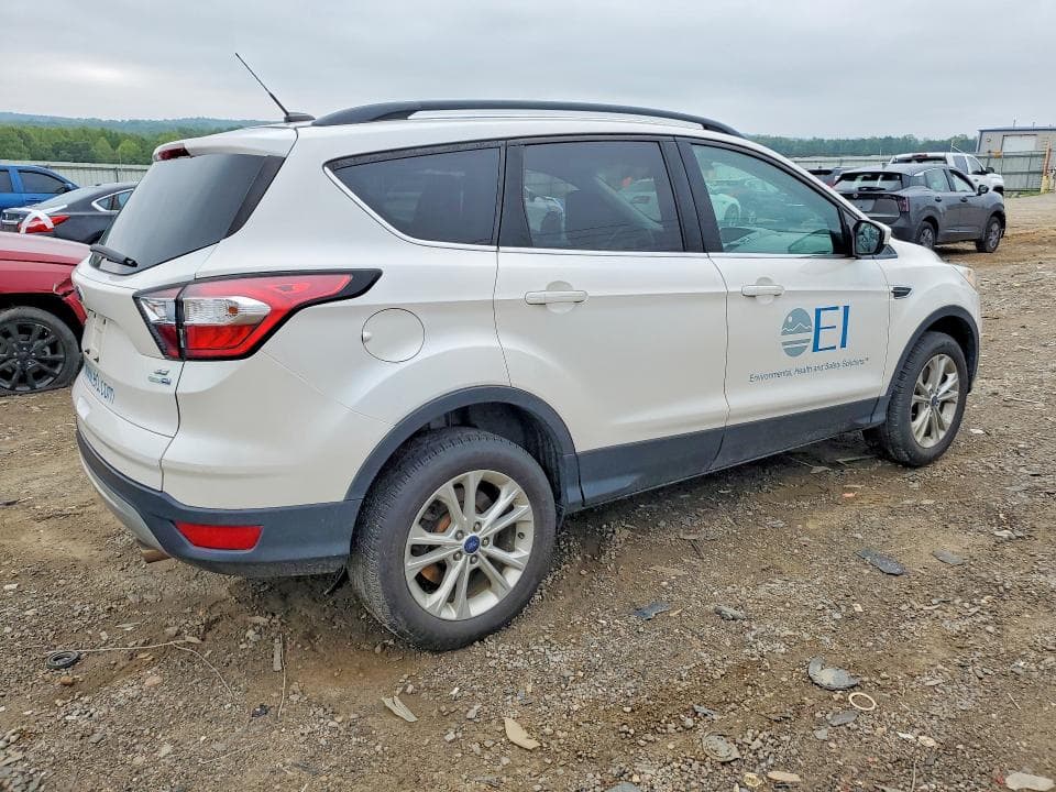 2018 FORD ESCAPE SE 3