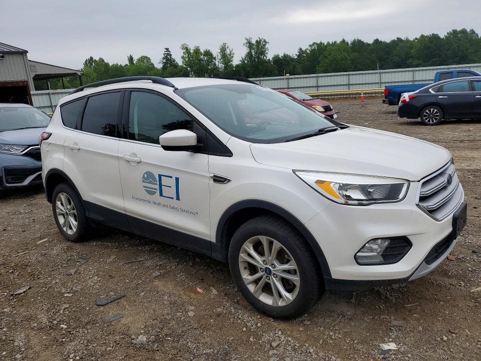 2018 FORD ESCAPE SE 4