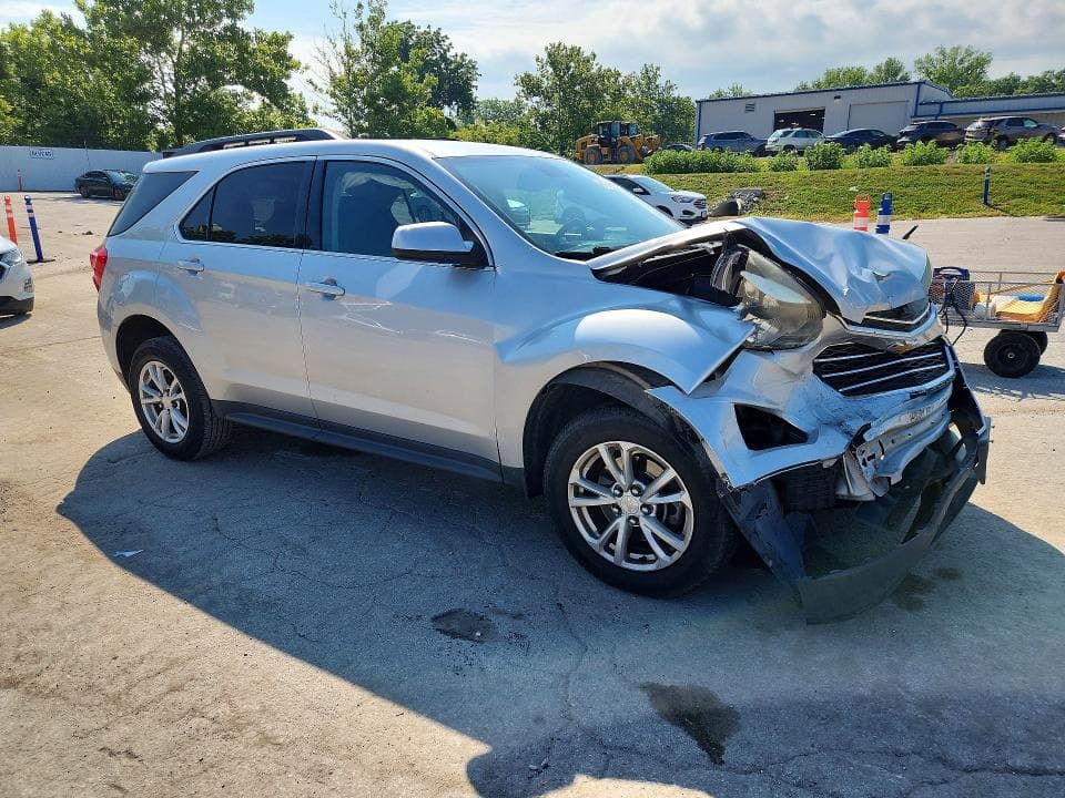 2017 CHEVROLET EQUINOX LT 4