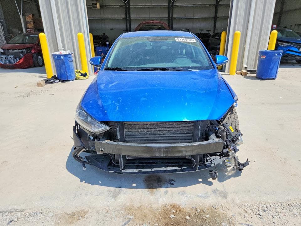 2017 HYUNDAI ELANTRA LIMITED 5