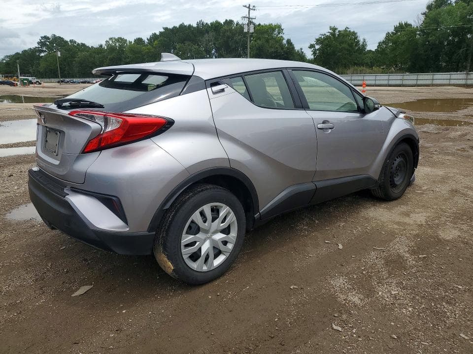 2019 TOYOTA C-HR LE 3