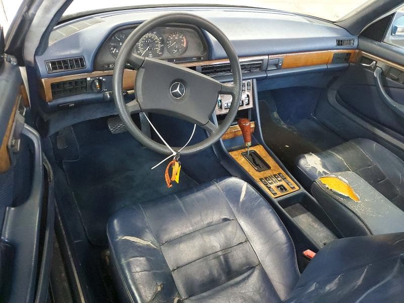 1984 MERCEDES-BENZ 500 SEC 8