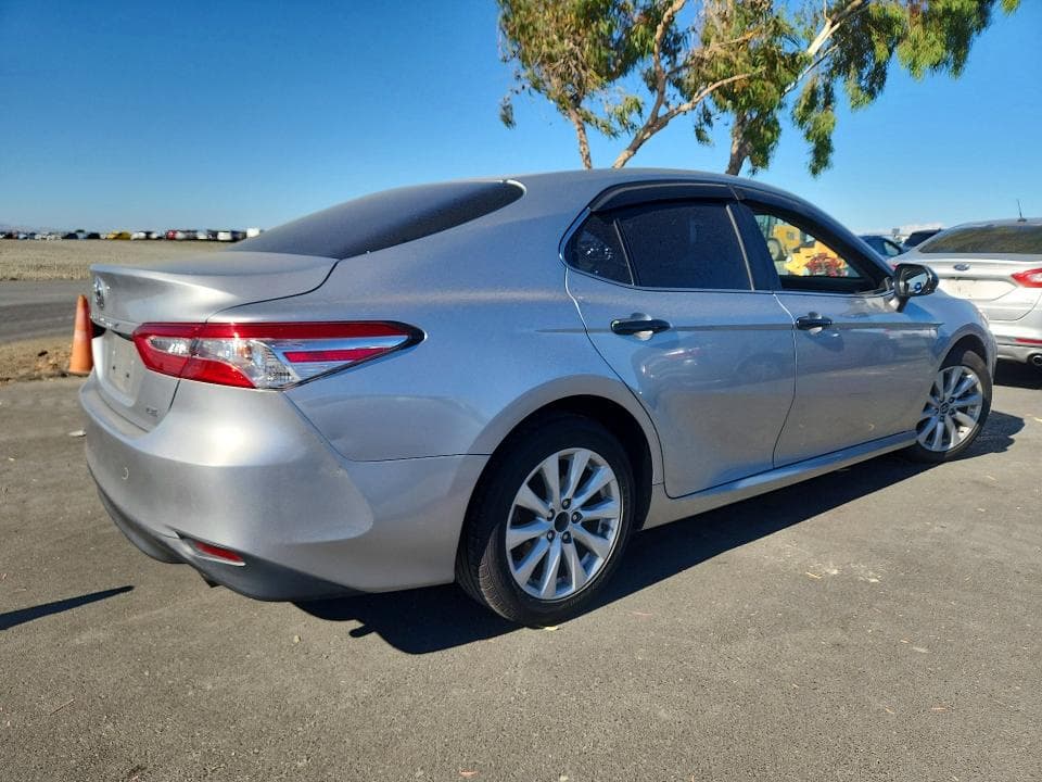 2018 TOYOTA CAMRY LE 3
