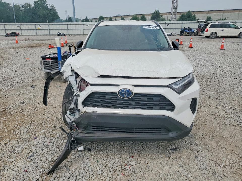 2023 TOYOTA RAV4 LE 5