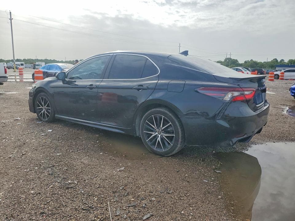 2022 TOYOTA CAMRY SE SE 2