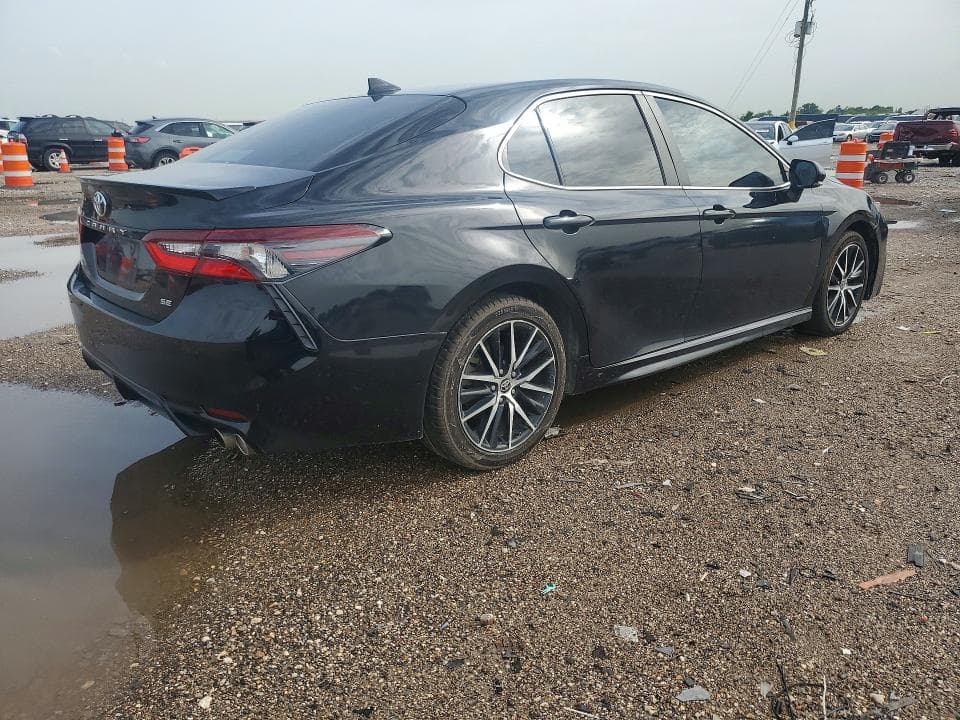 2022 TOYOTA CAMRY SE SE 3