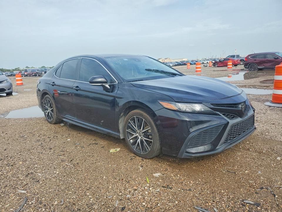 2022 TOYOTA CAMRY SE SE 4