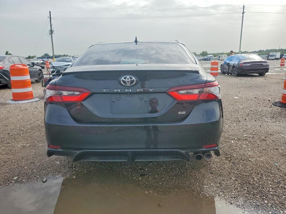 2022 TOYOTA CAMRY SE SE 6