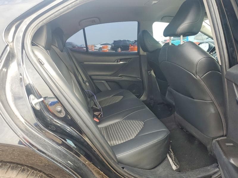 2022 TOYOTA CAMRY SE SE 10