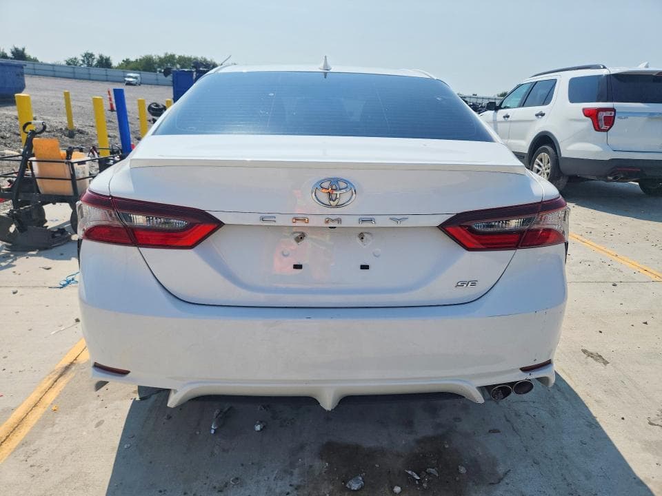 2024 TOYOTA CAMRY SE 6