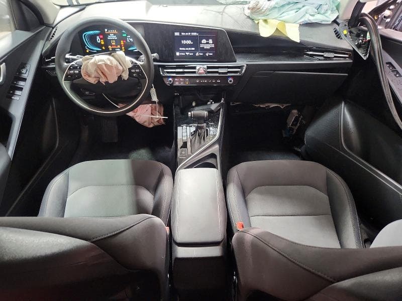 2026 KIA NIRO LX 8