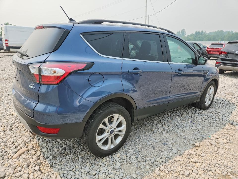 2018 FORD ESCAPE SE 3