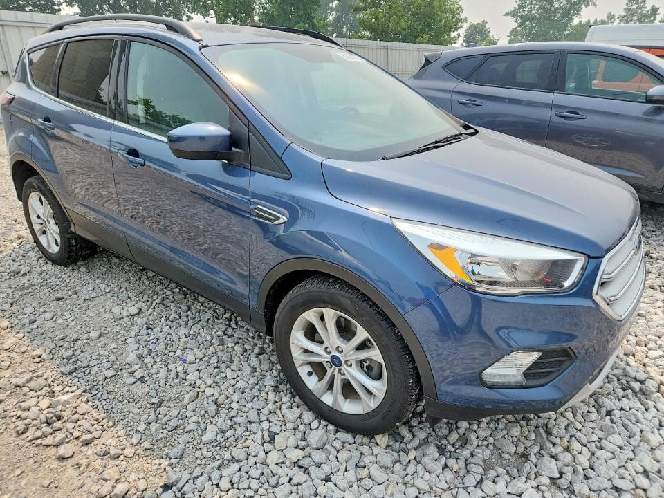 2018 FORD ESCAPE SE 4