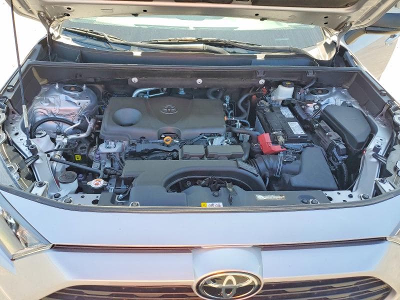 2020 TOYOTA RAV4 LE 12