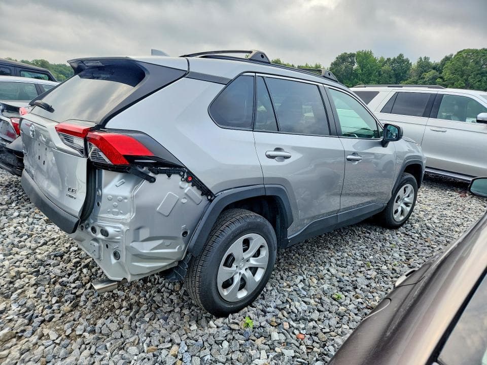 2020 TOYOTA RAV4 LE 3