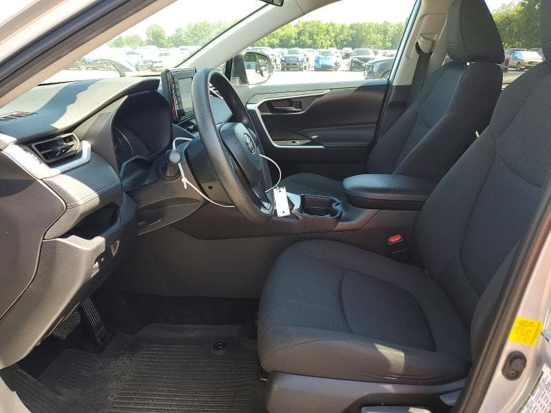 2020 TOYOTA RAV4 LE 7