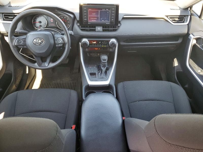 2020 TOYOTA RAV4 LE 8