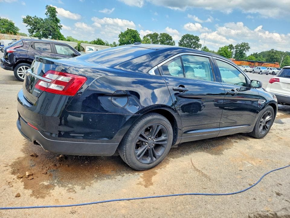 2018 FORD TAURUS SE 3