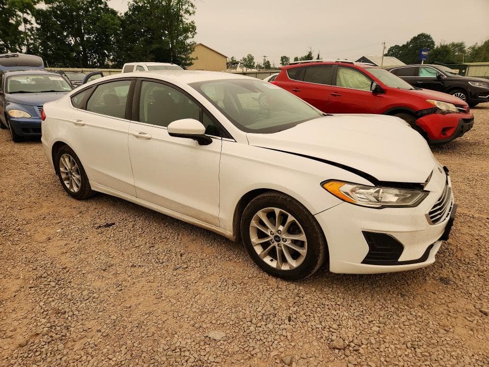 2020 FORD FUSION SE 4