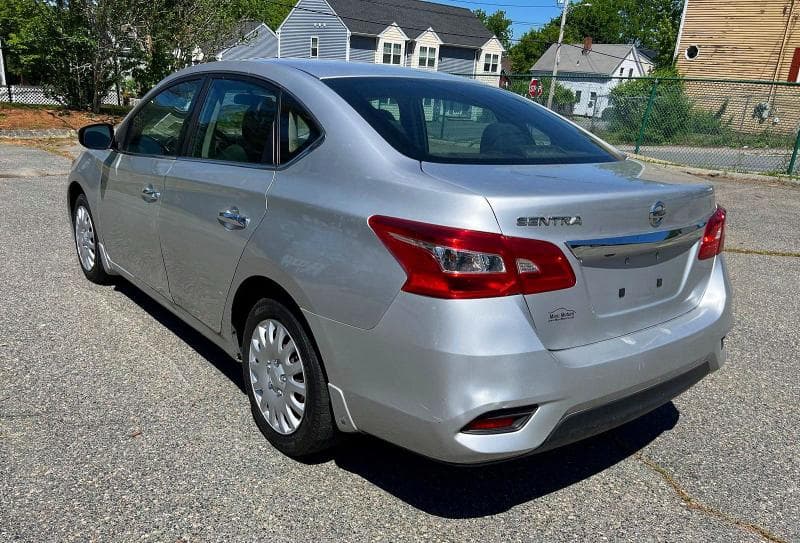 2019 NISSAN SENTRA S S 4