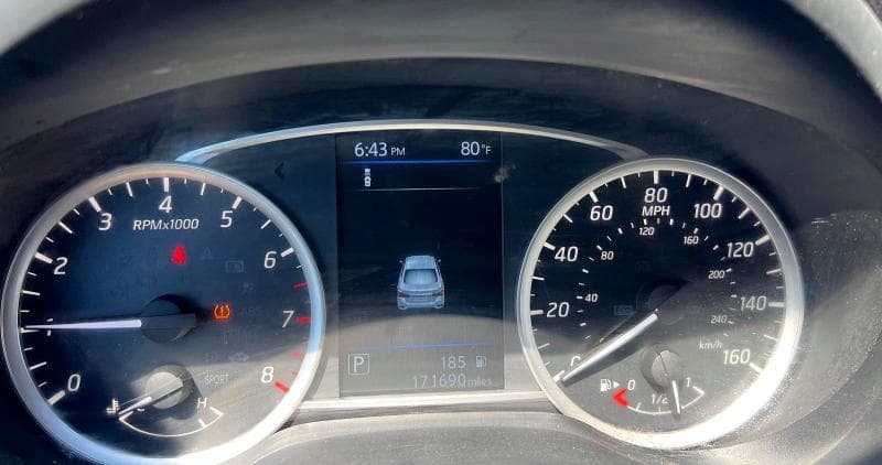 2019 NISSAN SENTRA S S 8