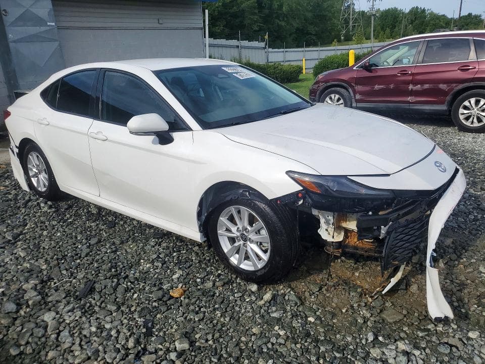 2025 TOYOTA CAMRY LE 4